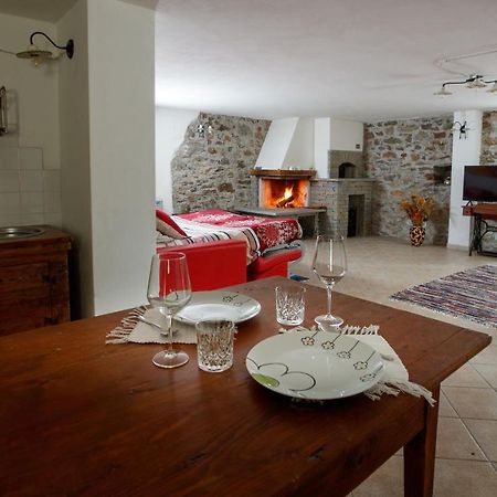 Il Como' Della Civetta - Taverna “La Fenice” Stazzona Εξωτερικό φωτογραφία
